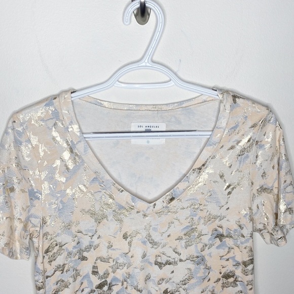 Sol Angeles x Anthropologie gold foiled floral v-neck t-shirt size XS - Picture 4 of 10